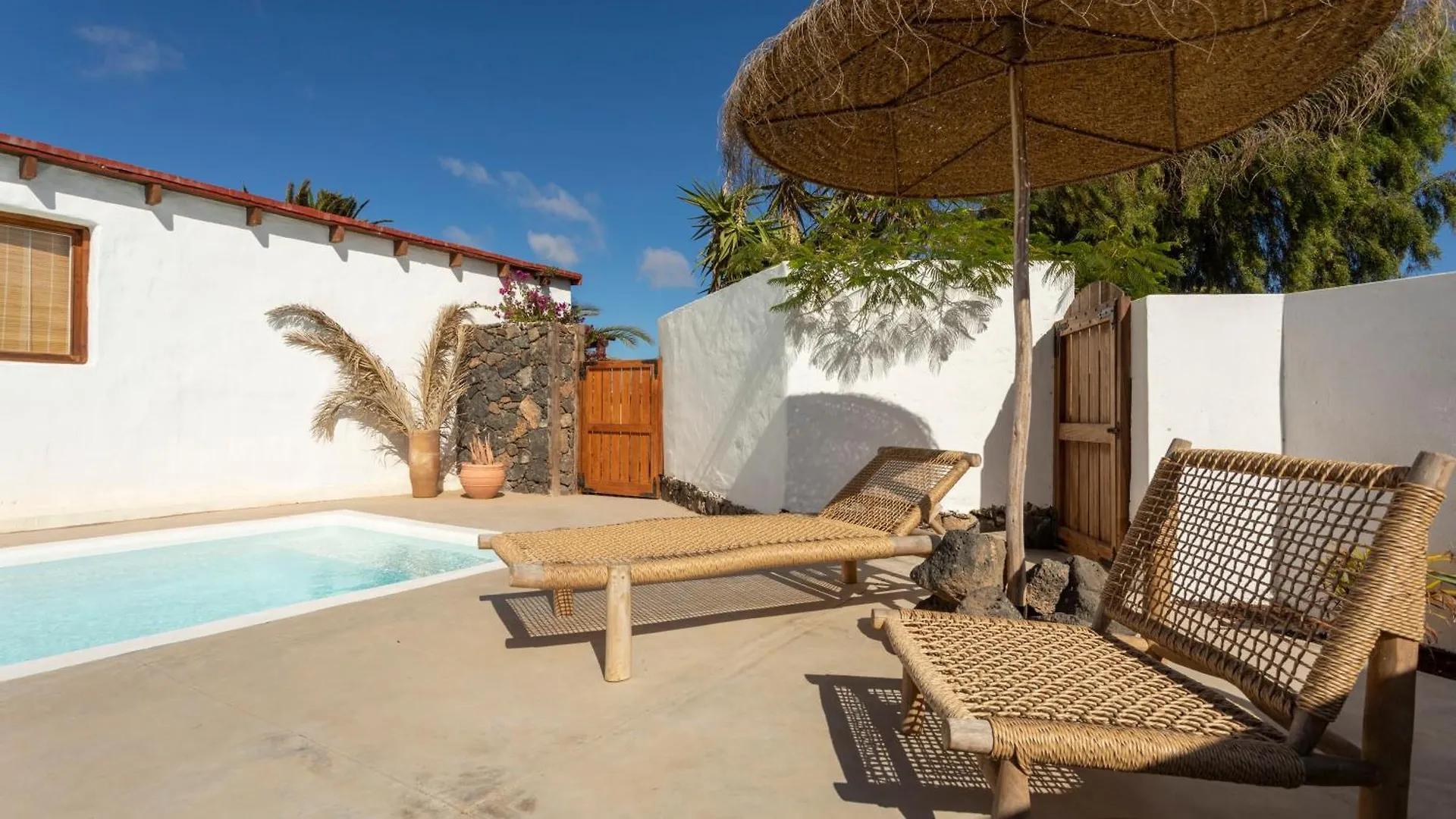 Holiday home Rustic Chalet With Pool In Lajares Center Spain