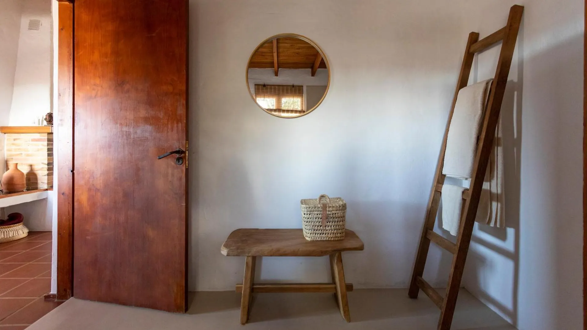 Semesterbostad Rustic Chalet With Pool In Lajares Center