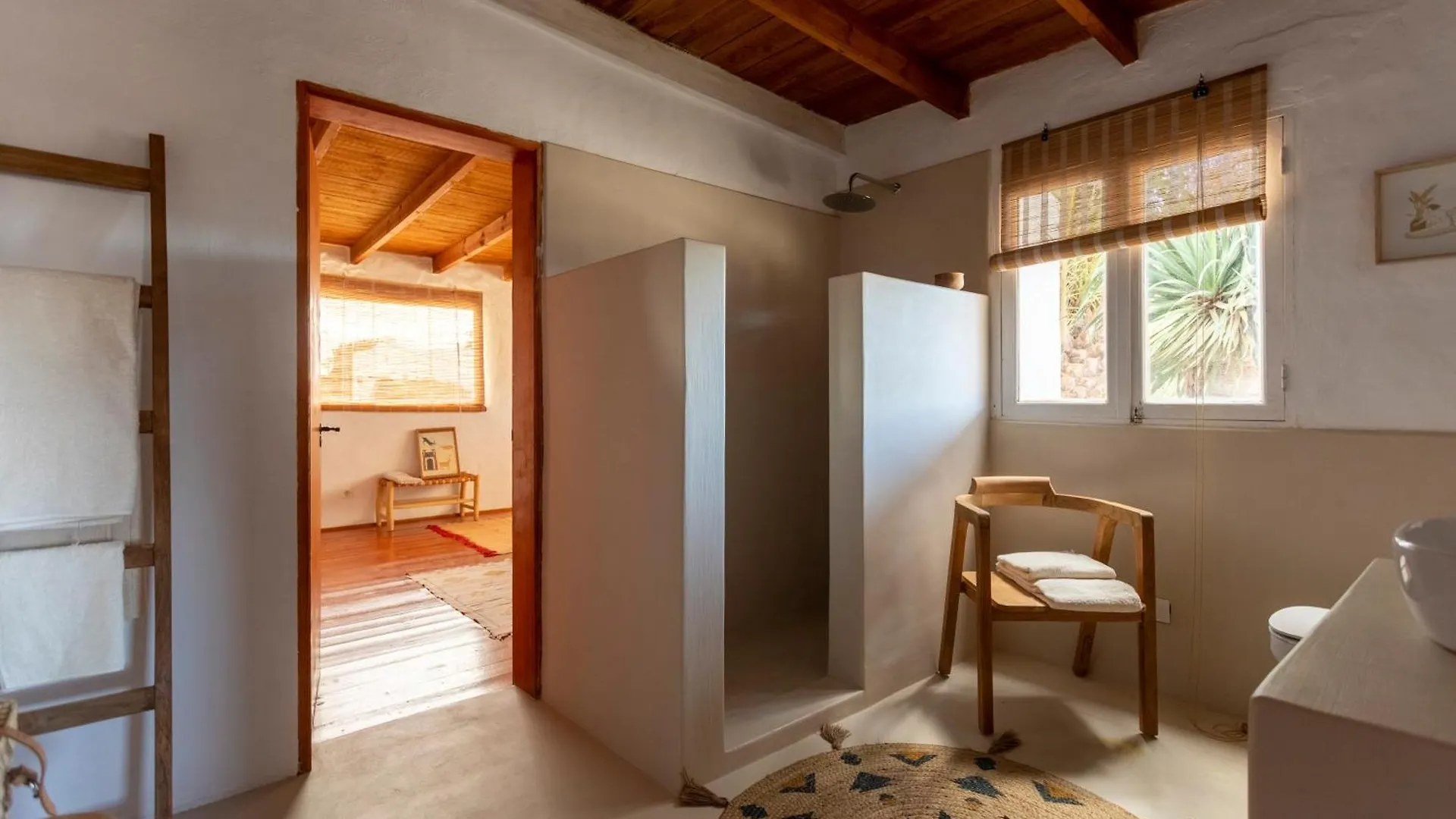 Rustic Chalet With Pool In Lajares Center Semesterbostad